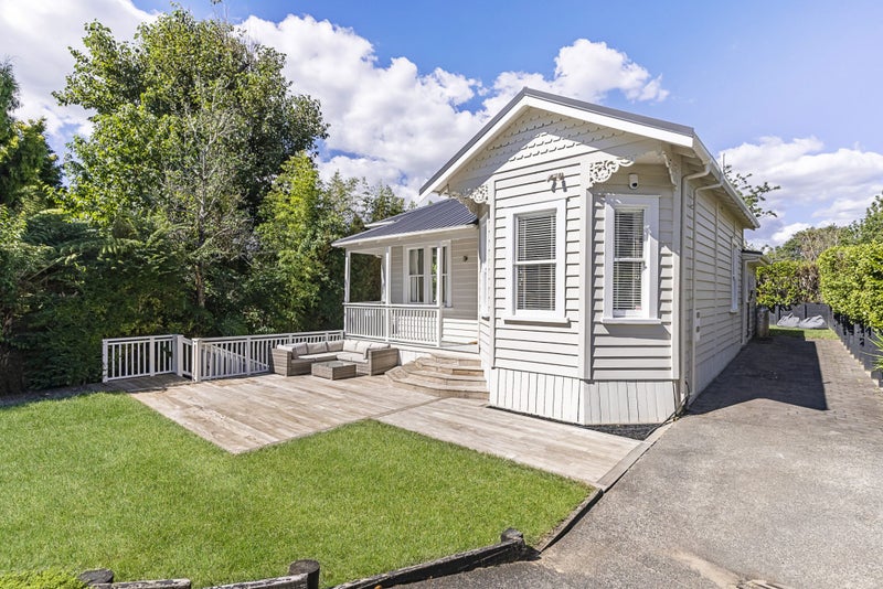 86A Bollard Avenue, New Windsor, Auckland - Carousel 1