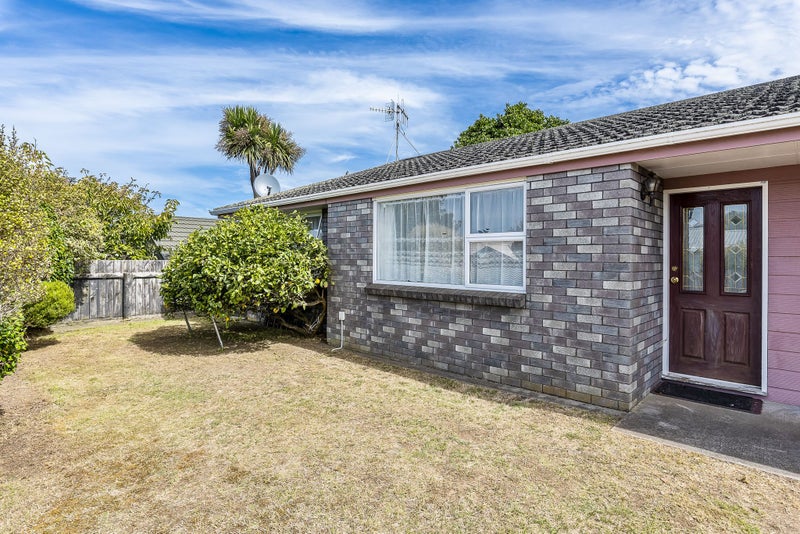2 Beachwater Grove, Paraparaumu Beach, Paraparaumu - Carousel 2