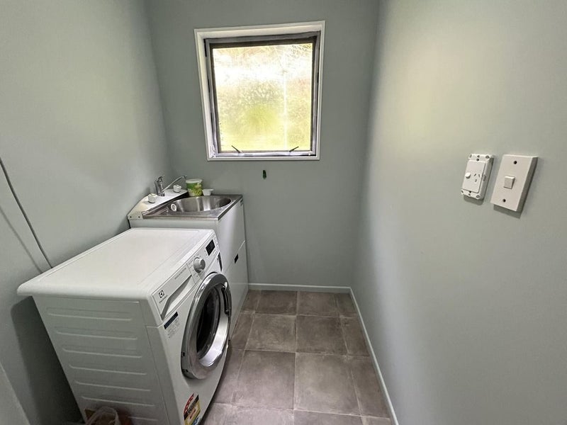 134 Seddon Street, Naenae, Lower Hutt - Carousel 12