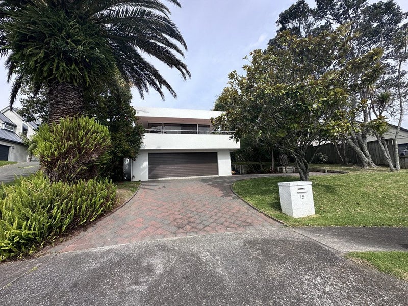 15 Perendale Close, Somerville, Manukau - Carousel 1