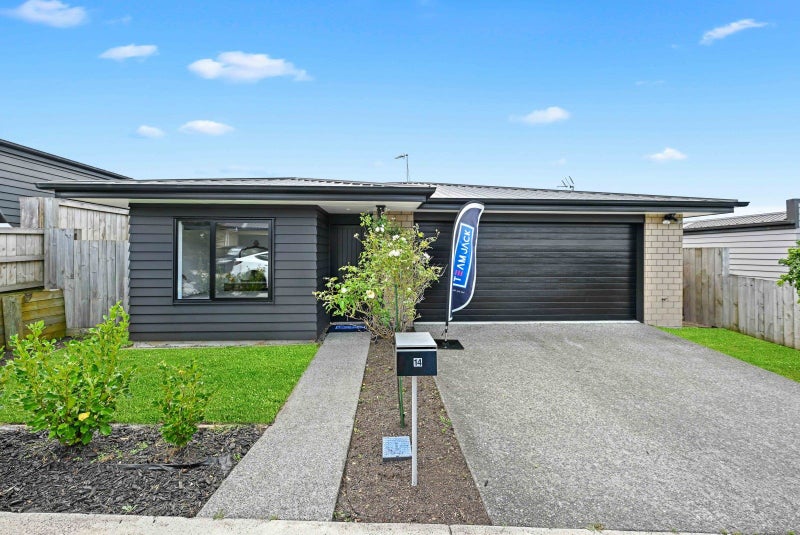 14 Taotahi Avenue, Dinsdale, Hamilton - Carousel 1
