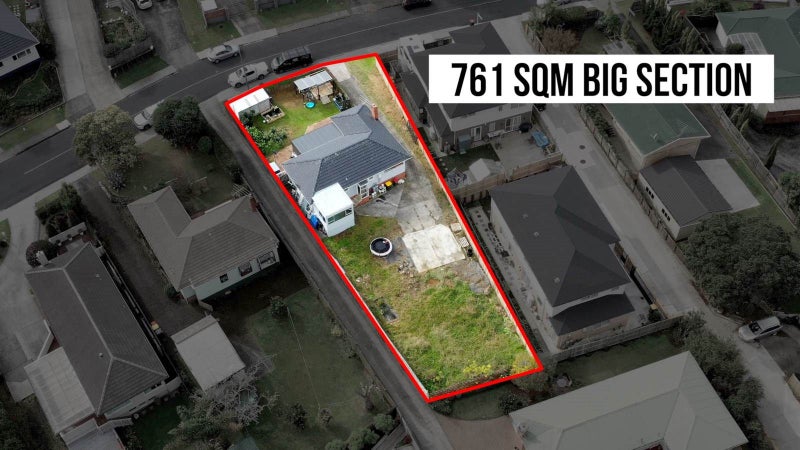 9 Andrew Road, Howick, Auckland - Carousel 1