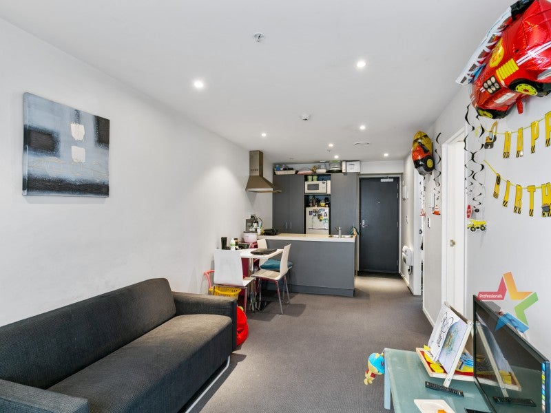 711/74 Taranaki Street, Te Aro, Wellington - Carousel 2