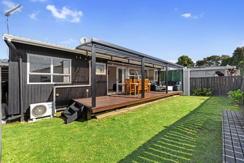 4/221 Buckland Rd, Mangere East, Auckland - Carousel 2