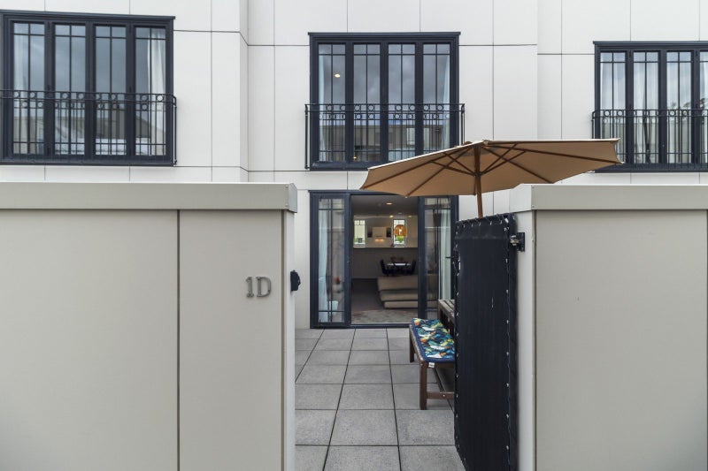 1D/8 Farnham Street, Parnell, Auckland - Carousel 1