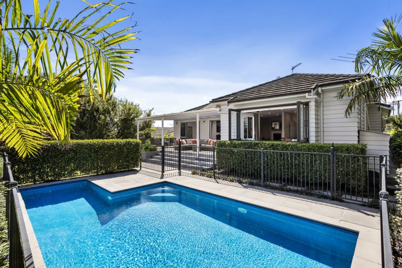 6 Kildare Avenue, Glendowie, Auckland - Carousel 1