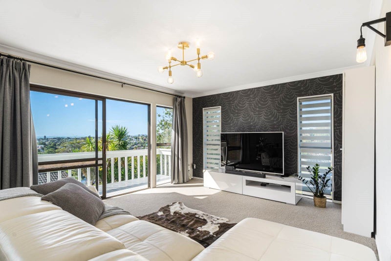 1/103 John Downs Drive, Browns Bay, Auckland - Carousel 2