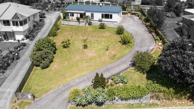 3 Waikareao Way, Brookfield, Tauranga - Carousel 1