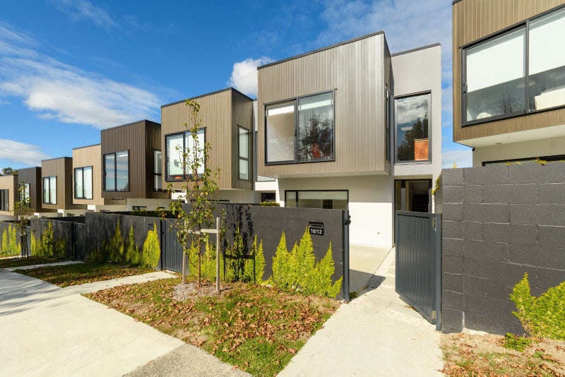 10/12 Westmorland Rise, Bethlehem, Tauranga - Carousel 1