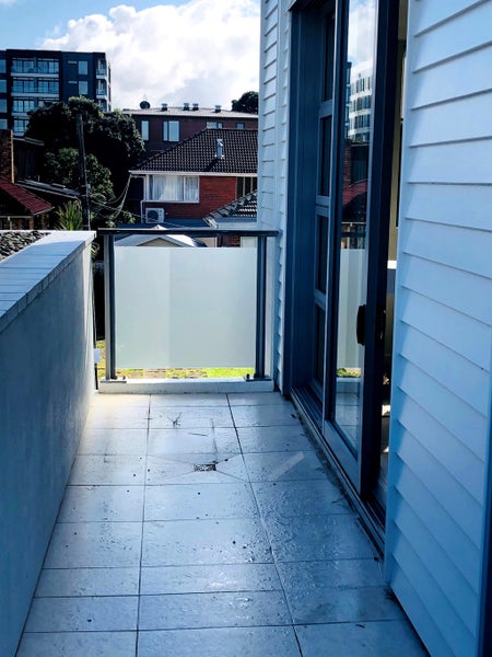 211/16 Huron Street, Takapuna, Auckland - Carousel 15