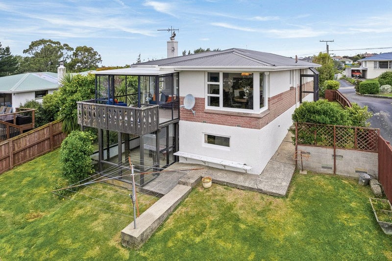 9 Summertime Avenue, Corstorphine, Dunedin - Carousel 1