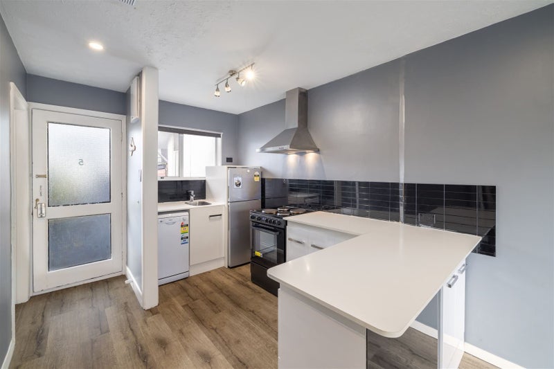 5/137 Olliviers Road, Phillipstown, Christchurch - Carousel 2