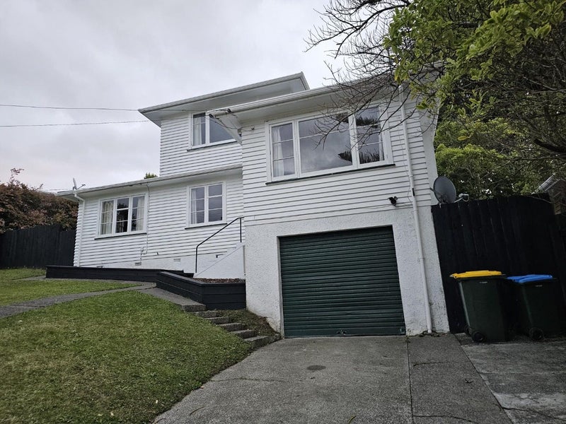 100 Gear Terrace, Ranui, Porirua - Carousel 1