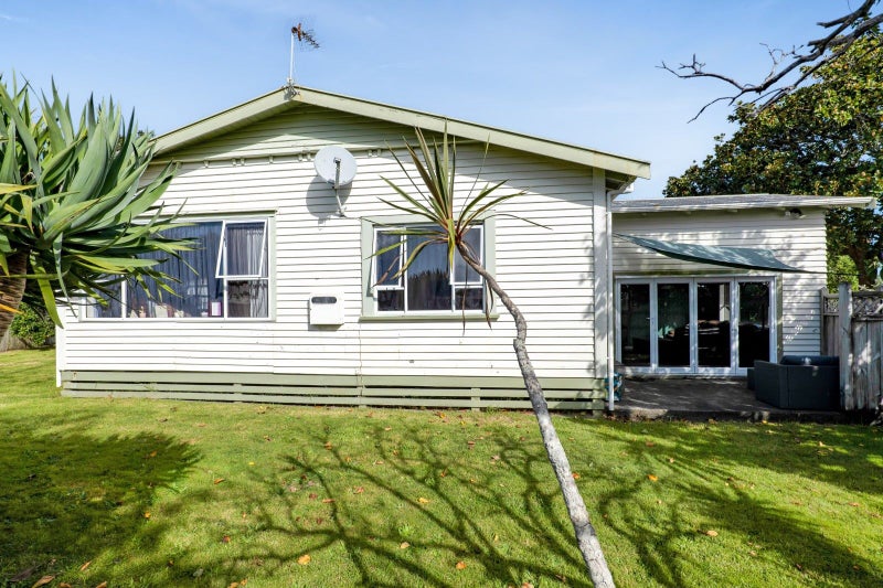239 Coronation Avenue, Welbourn, New Plymouth - Carousel 2