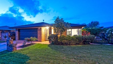 7 Millington Place, Huntington Park, Auckland - Carousel 1