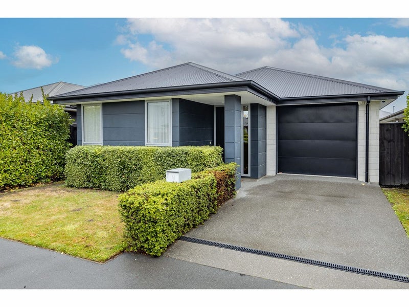 16 George West Square, Wigram, Christchurch - Carousel 1