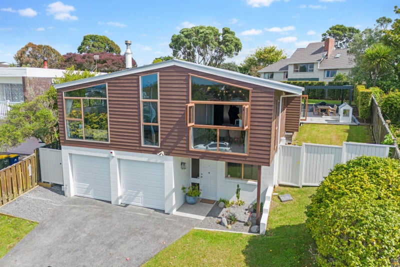 30 Meadowvale Avenue, Forrest Hill, Auckland - Carousel 1