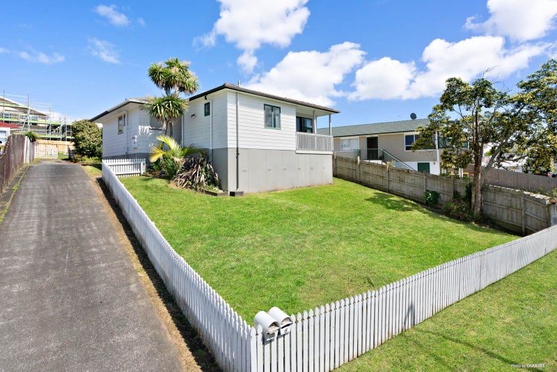 1/8 Ferndown Avenue, Papatoetoe, Auckland - Carousel 1
