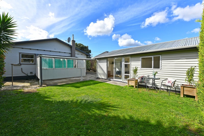 1/13 Kingston Street, Boulcott, Lower Hutt - Carousel 1