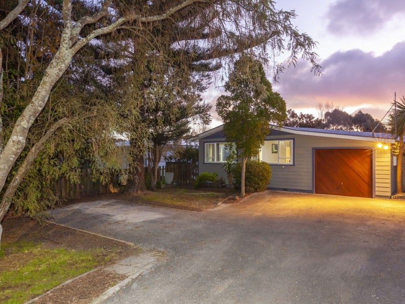 216 Main Road South, Raumati South, Paraparaumu - Carousel 2
