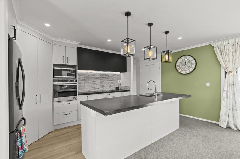 5 Gallantry Lane, Halswell, Christchurch - Carousel 2