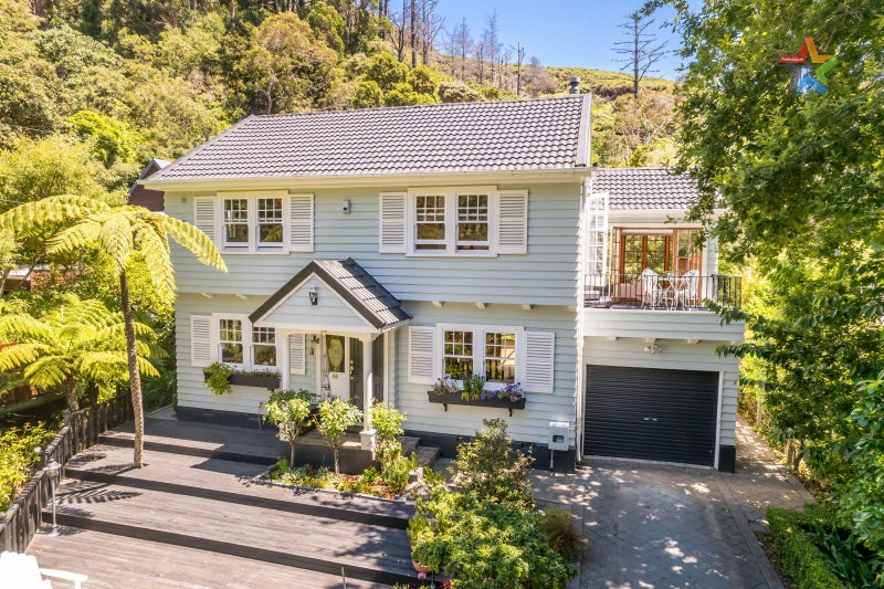 94 Norton Park Grove, Waterloo, Lower Hutt - Carousel 1