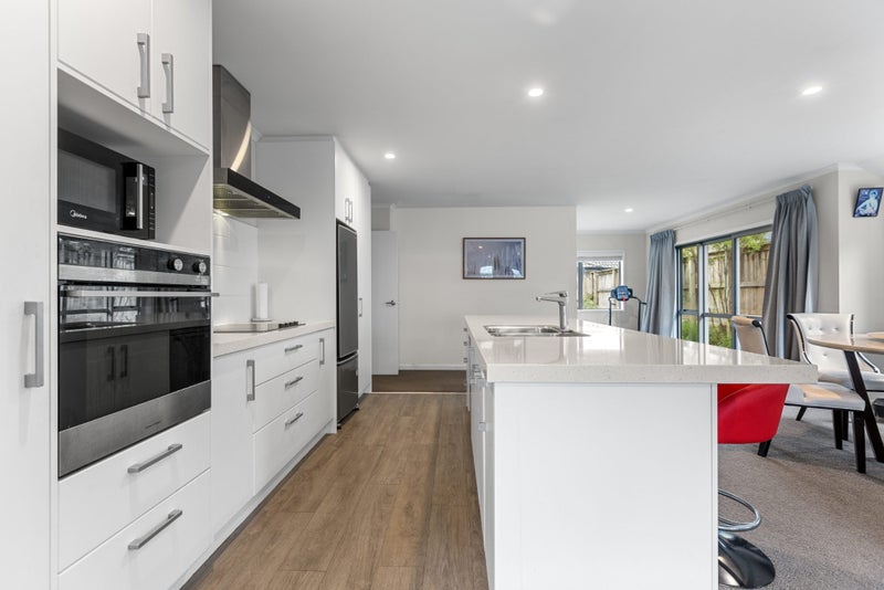 68 Puhirake Crescent, Pyes Pa, Tauranga - Carousel 2