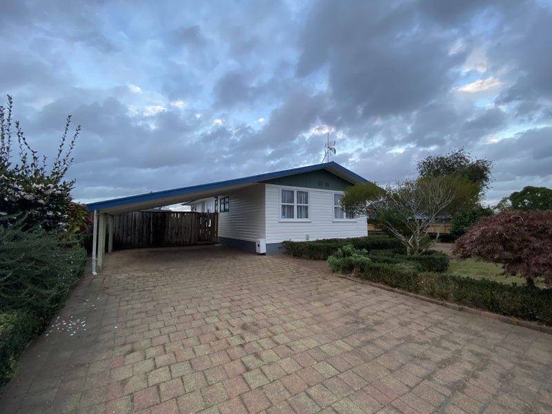 180 Totara Drive, Pukete, Hamilton - Carousel 1