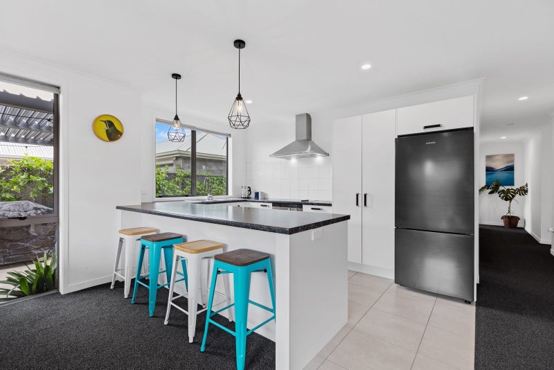 5 Scarr Lane, Pyes Pa, Tauranga - Carousel 2