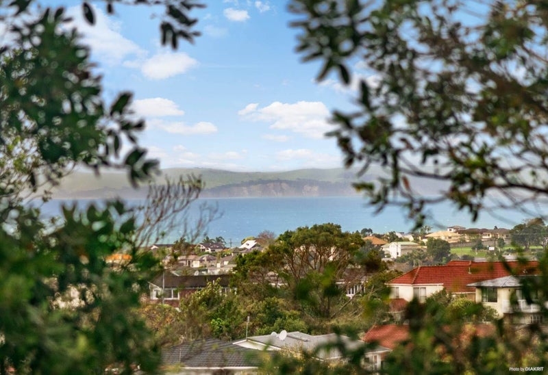 785 East Coast Road, Northcross, Auckland - Carousel 2