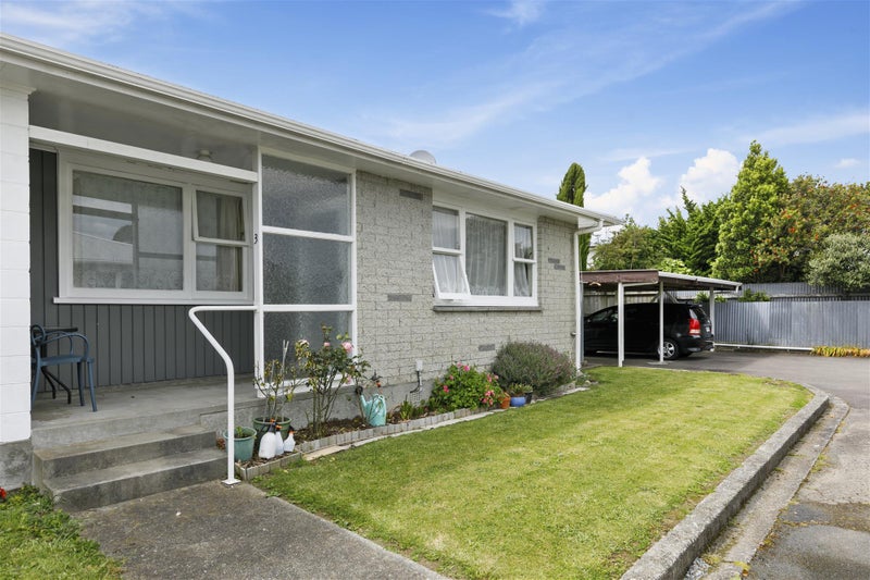 3/24 Copeland ST, EPUNI, LOWER HUTT - Carousel 1