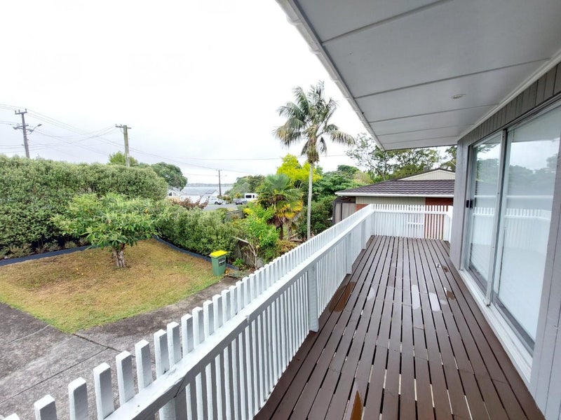 38 Frederick Street, Hillsborough, Auckland - Carousel 21