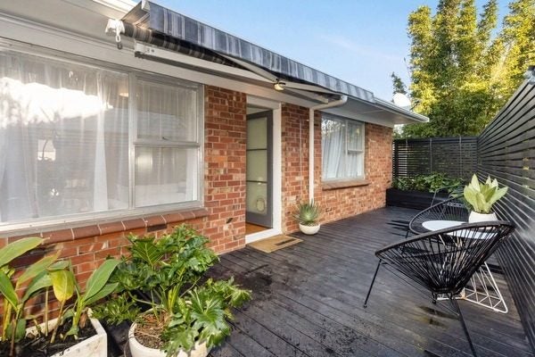 2/31 Felton Mathew Avenue, St Johns, Auckland - Carousel 1