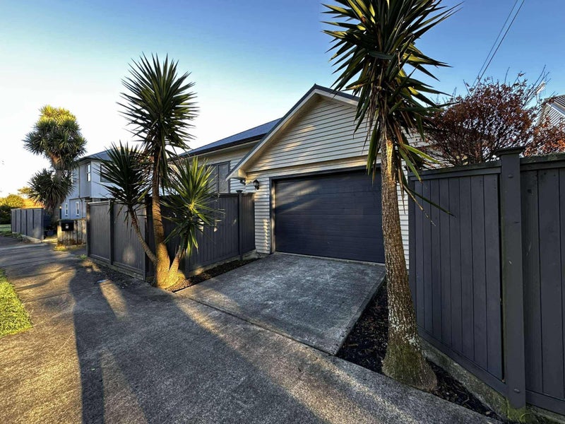 41 Hall Crescent, Epuni, Lower Hutt - Carousel 1