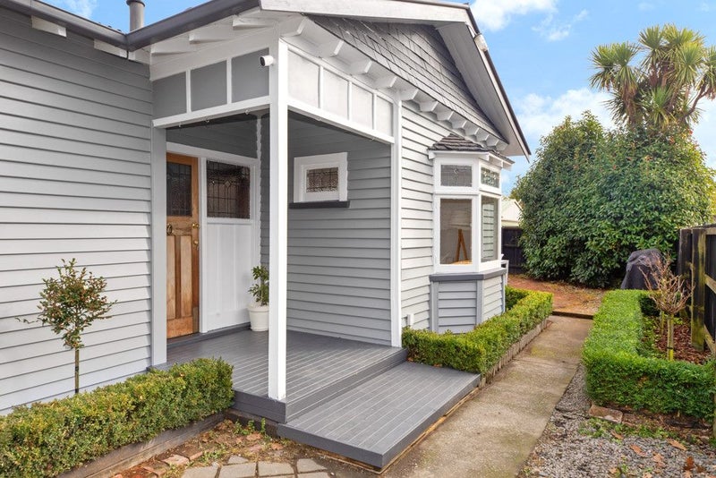 9 Avonhead Road, Avonhead, Christchurch - Carousel 13