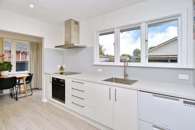 2/21 Dunedin Street, Redwood, Christchurch - Carousel 2