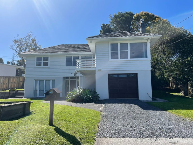 1/3 Seaton Road, Murrays Bay, Auckland - Carousel 1