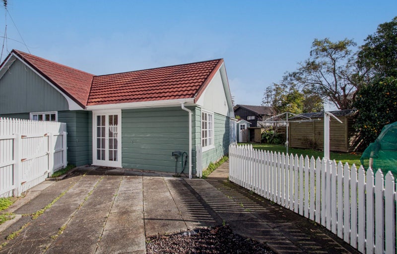 3 McLaren Place, Chedworth, Hamilton - Carousel 20