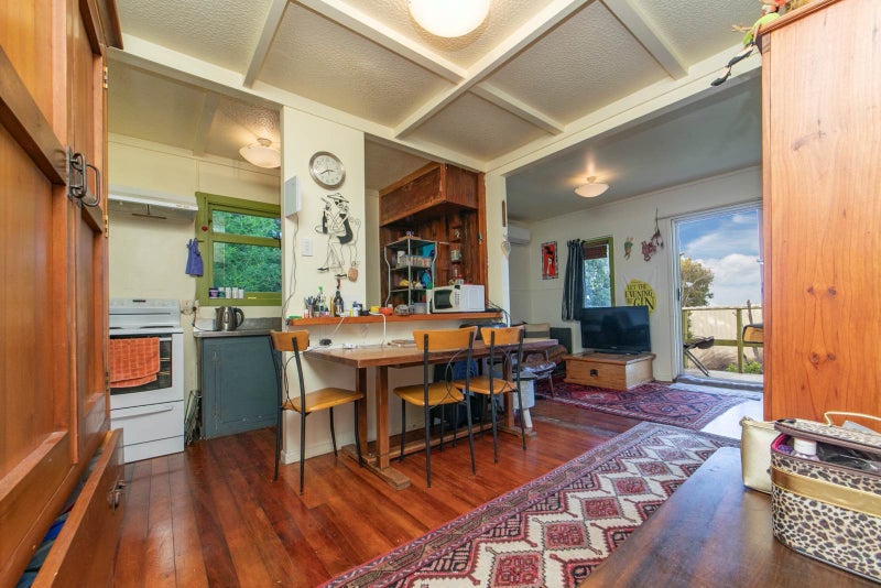 36 Tane Road, Laingholm, Auckland - Carousel 2