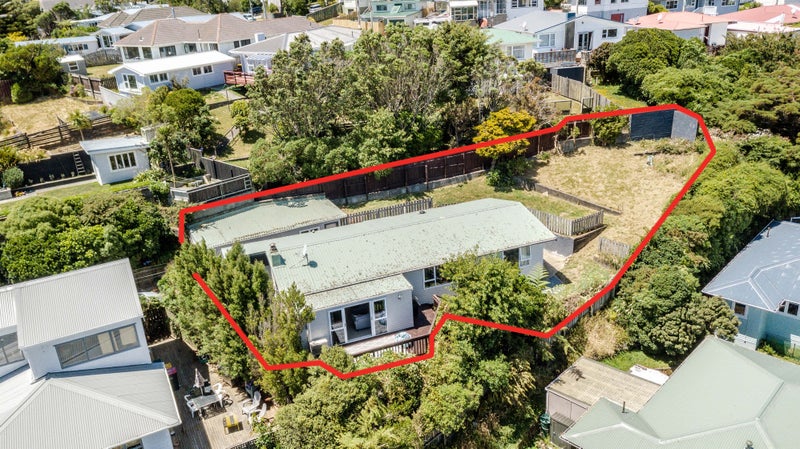 19 Alder Place, Newlands, Wellington - Carousel 1