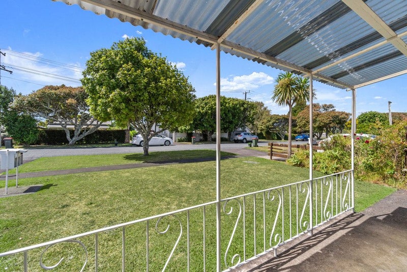 1/30 Coyle Street, Sandringham, Auckland - Carousel 2