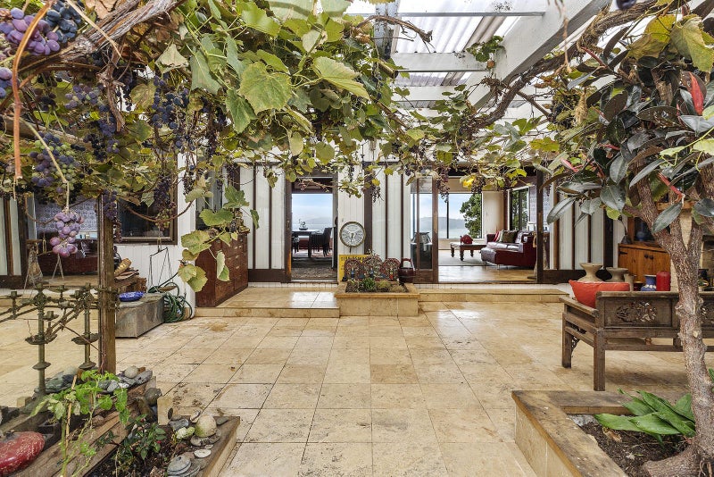 100A Homebush Road, Khandallah, Wellington - Carousel 1