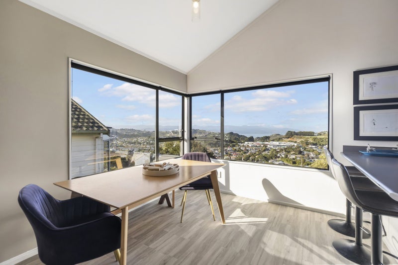 7 Meadowcroft Grove, Johnsonville, Wellington - Carousel 2