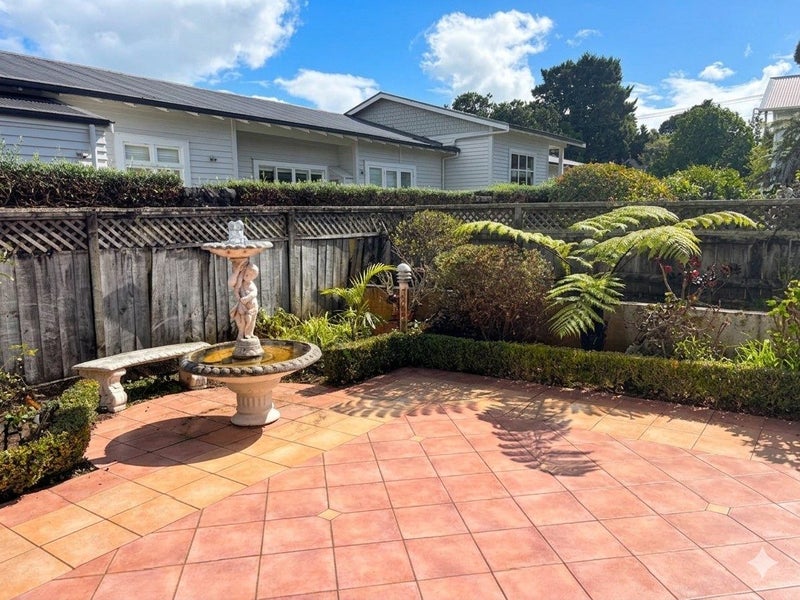 15 Pukenui Road, Epsom, Auckland - Carousel 7