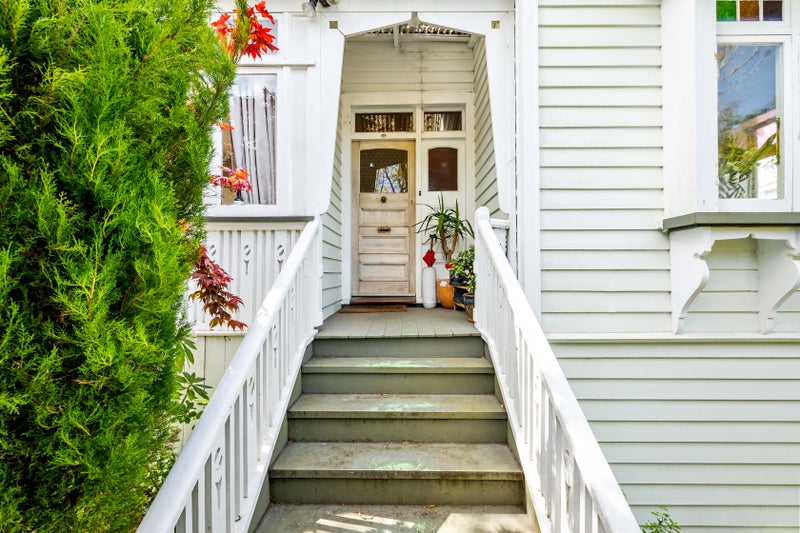 20 Mount Pleasant Road, Mount Eden, Auckland - Carousel 1