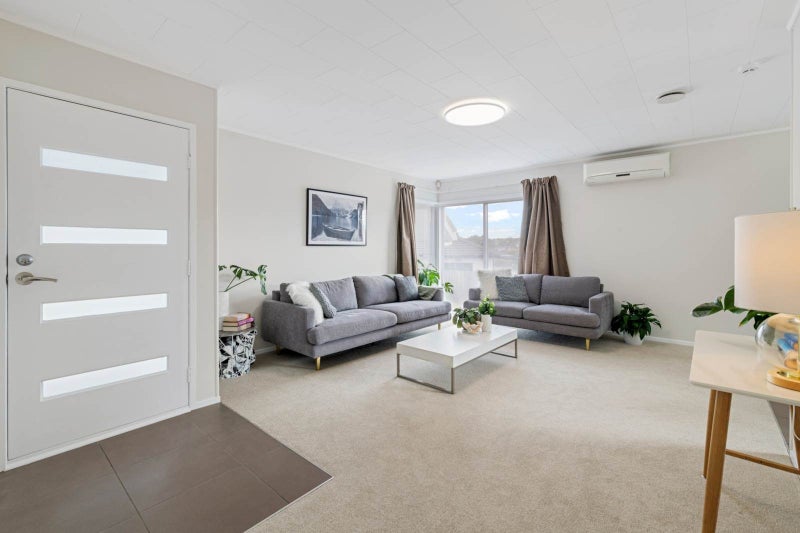 1/48 Archmillen Avenue, Pakuranga Heights, Auckland - Carousel 1