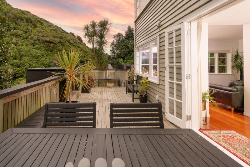 421 Ohiro Road, Brooklyn, Wellington - Carousel 1