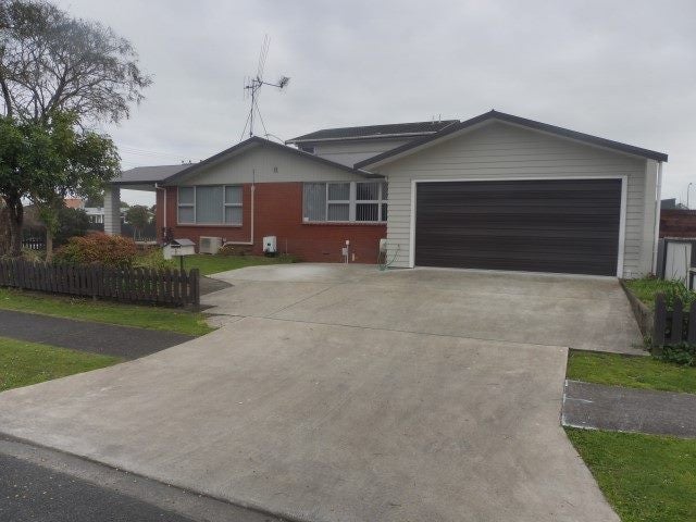 1 Challinor Street, Pukete, Hamilton - Carousel 2