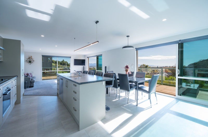 11 Woodford Lane, Stoke, Nelson - Carousel 2