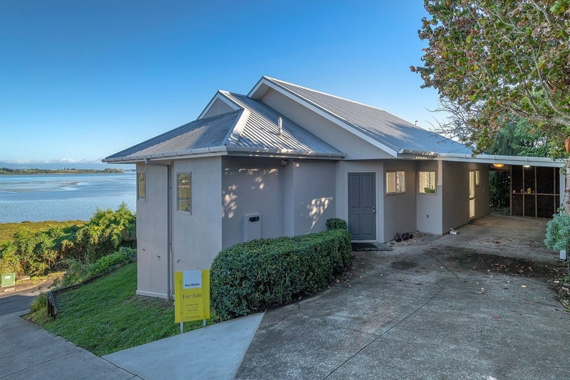 83 Princess Road, Bellevue, Tauranga - Carousel 2